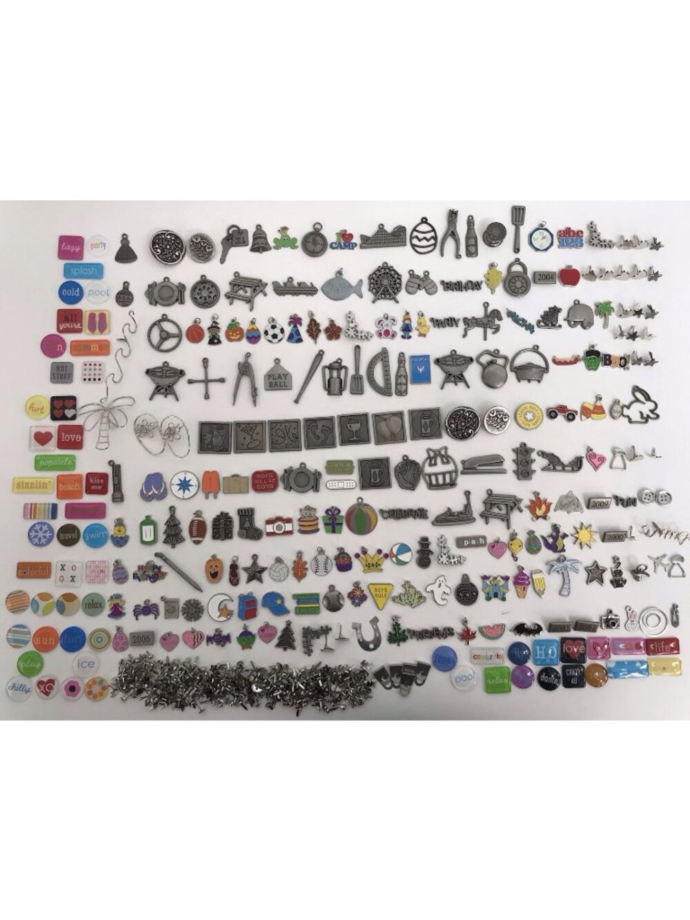 Scrapbooking Embellishment Charm Lot 250 Pieces Mostly Metal Pieces Some Plastic